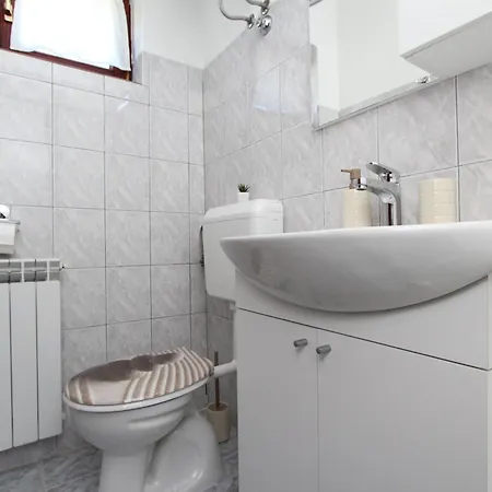 Apartments&room Silvana 3*