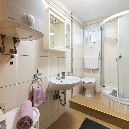 Apartments&room Silvana 3*