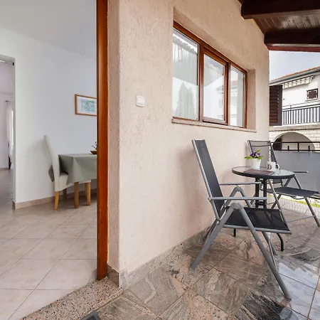 Apartments&room Silvana 3*