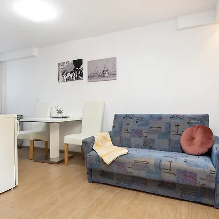 Apartments&room Silvana Gasthuis 3*