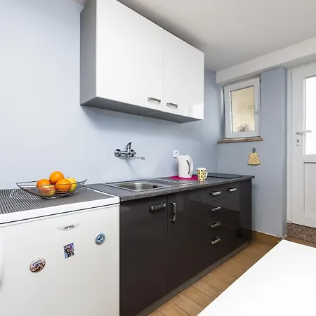 Apartments&room Silvana Gasthuis 3*